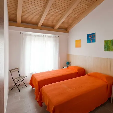 Giotto بيت للعطل فرسي