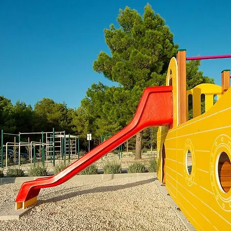 Giotto بيت للعطل *